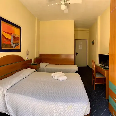 Lorenz Hotel 2*